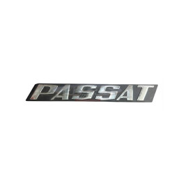 Emblema Traseiro Passat Ts 79/82 Encaixe Pino Preto